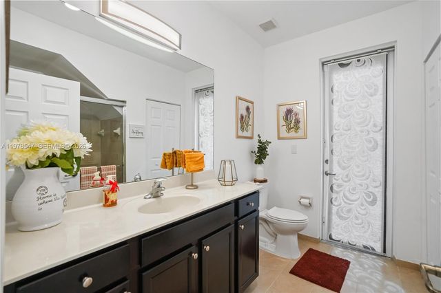 9127 SW 171st Ct, Miami, FL 33196