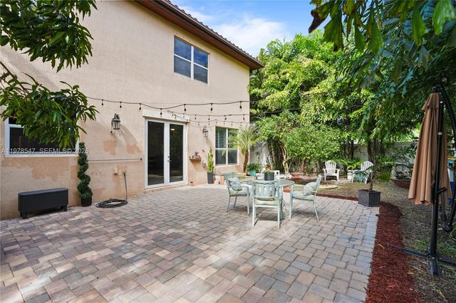 9127 SW 171st Ct, Miami, FL 33196