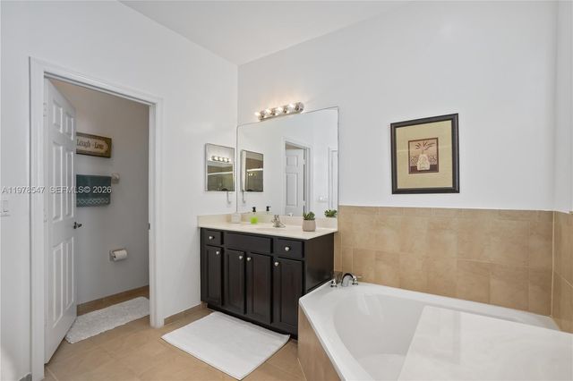 9127 SW 171st Ct, Miami, FL 33196