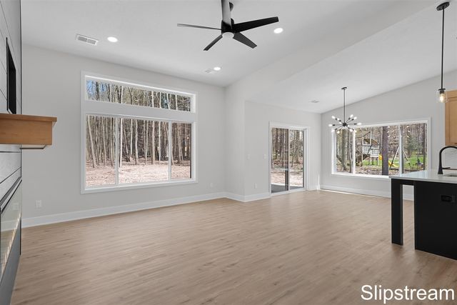 12745 Austrian Drive, Grant, MI 49327