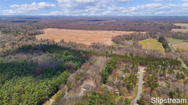 12745 Austrian Drive, Grant, MI 49327