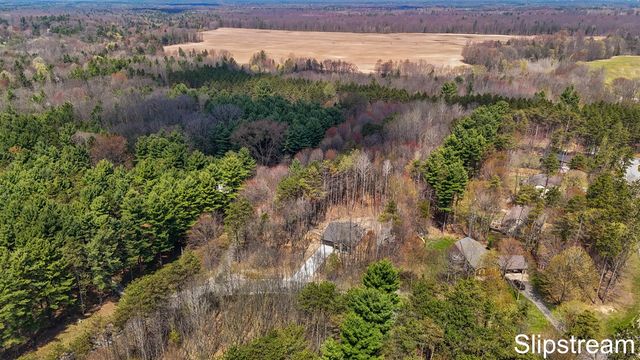 12745 Austrian Drive, Grant, MI 49327