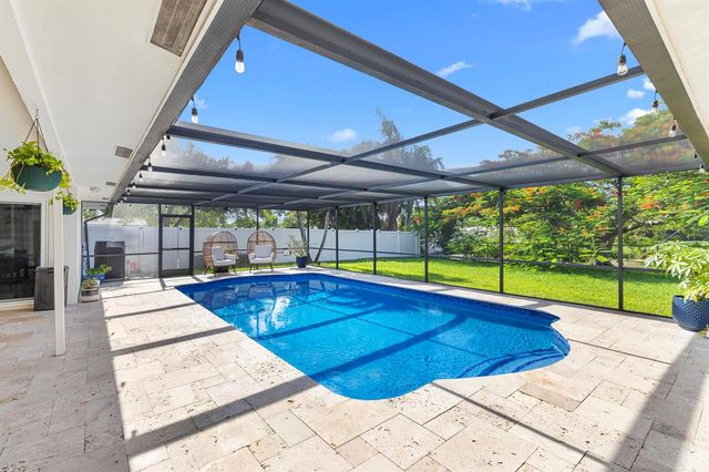 7381 NW 9th Street, Plantation, FL 33317