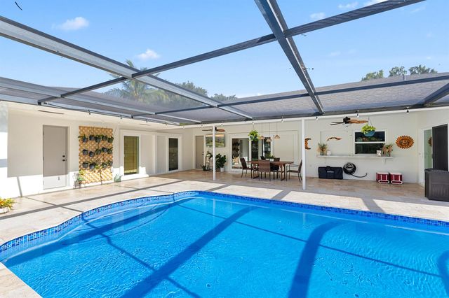 7381 NW 9th Street, Plantation, FL 33317
