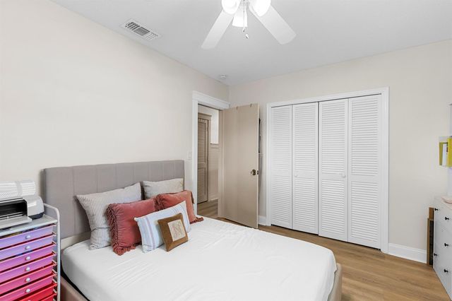 7381 NW 9th Street, Plantation, FL 33317