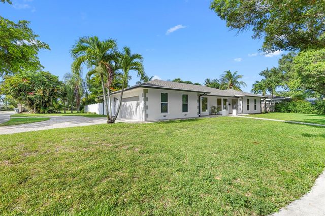 7381 NW 9th Street, Plantation, FL 33317