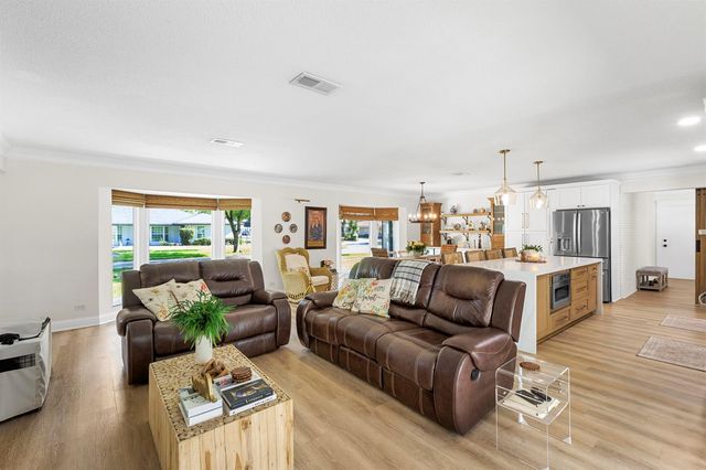 7381 NW 9th Street, Plantation, FL 33317