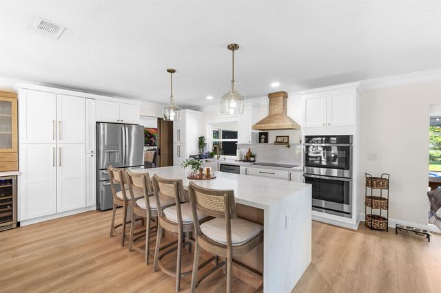 7381 NW 9th Street, Plantation, FL 33317