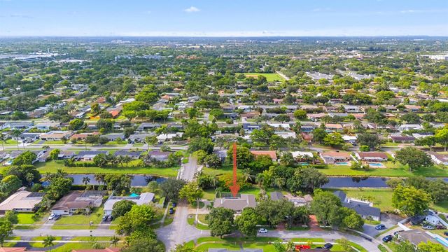 7381 NW 9th Street, Plantation, FL 33317