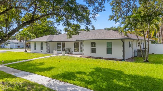 7381 NW 9th Street, Plantation, FL 33317