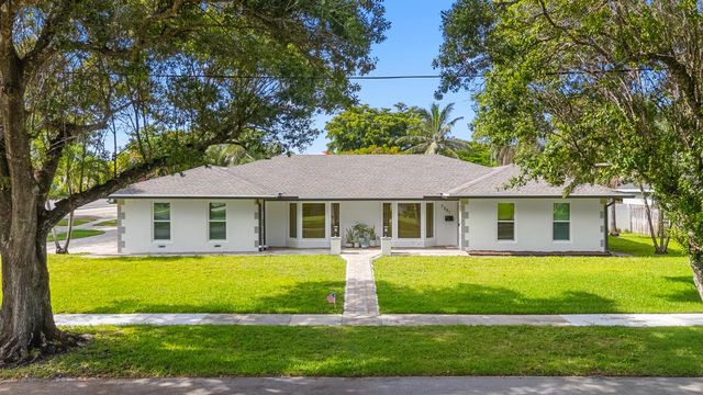 7381 NW 9th Street, Plantation, FL 33317
