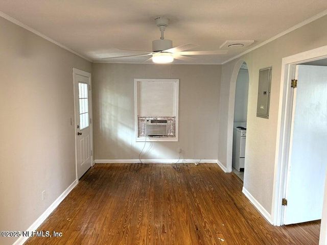 2261 FORBES Street, Jacksonville, FL 32204