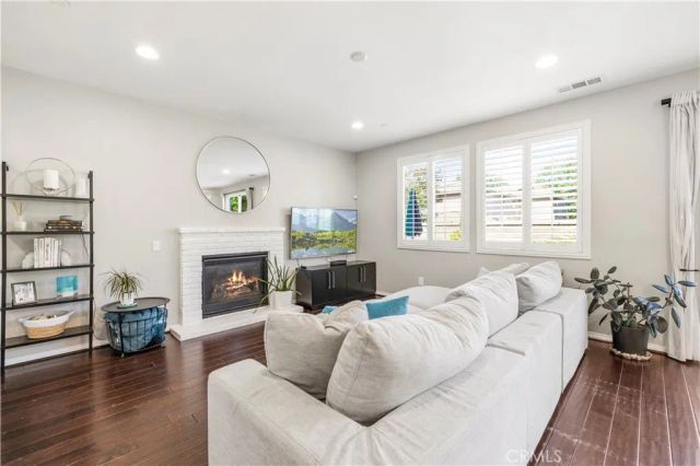 24410 Aranda Lane, Valencia, CA 91354