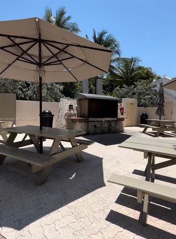 1111 Crandon Blvd A706, Key Biscayne, FL 33149