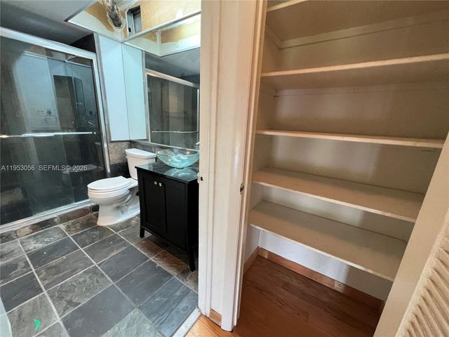 1111 Crandon Blvd A706, Key Biscayne, FL 33149