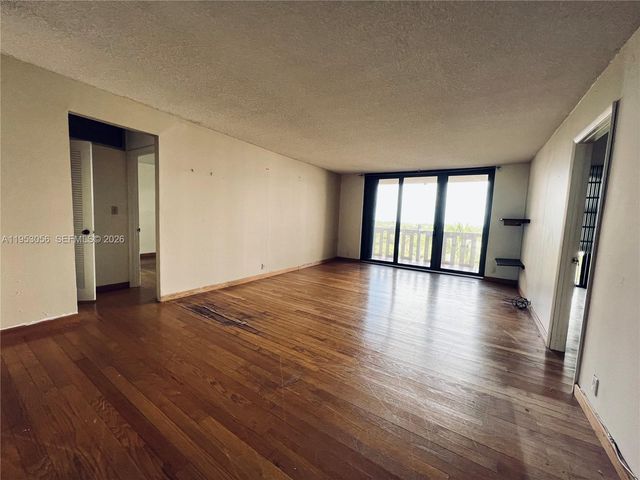 1111 Crandon Blvd A706, Key Biscayne, FL 33149