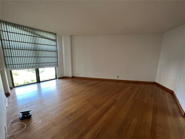 1111 Crandon Blvd A706, Key Biscayne, FL 33149