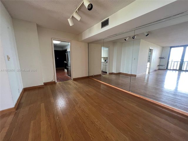 1111 Crandon Blvd A706, Key Biscayne, FL 33149