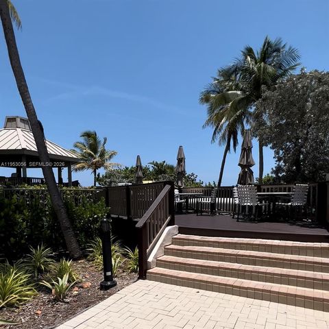 1111 Crandon Blvd A706, Key Biscayne, FL 33149