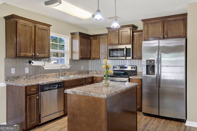 104 S Kingsley Drive, Guyton, GA 31312