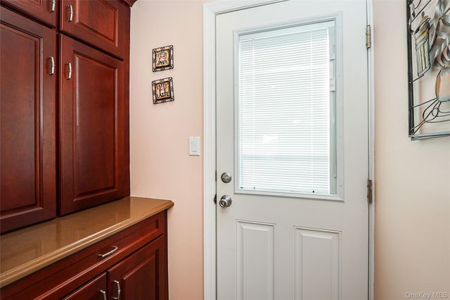 70 Corncrib Lane, Levittown, NY 11756