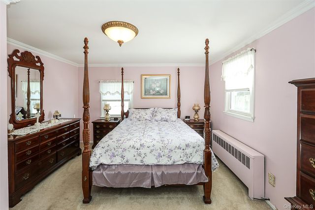 70 Corncrib Lane, Levittown, NY 11756