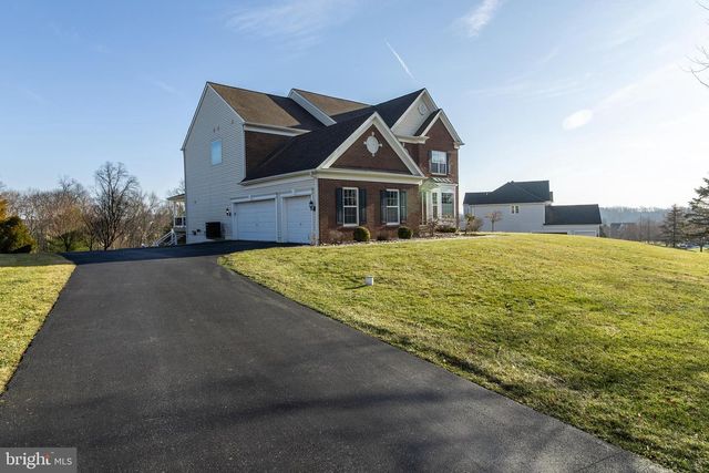 103 TREGO LN, Downingtown, PA 19335