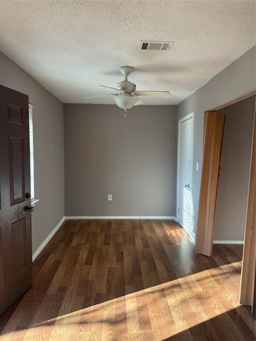 518 Calvin Drive, Garland, TX 75041