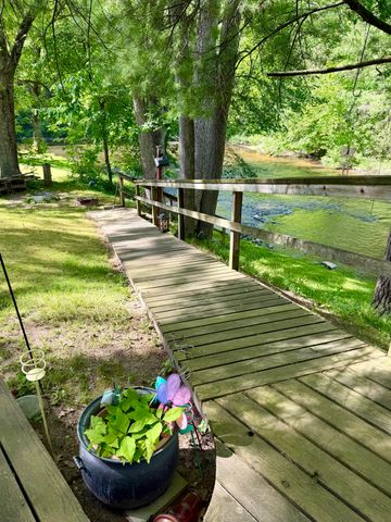 7764 E Saint Huberts Trail, Hesperia, MI 49421