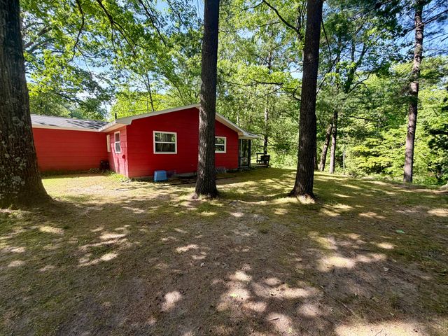 7764 E Saint Huberts Trail, Hesperia, MI 49421