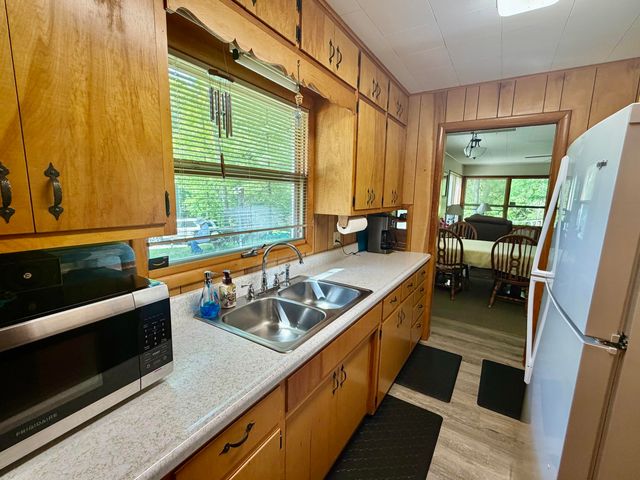 7764 E Saint Huberts Trail, Hesperia, MI 49421
