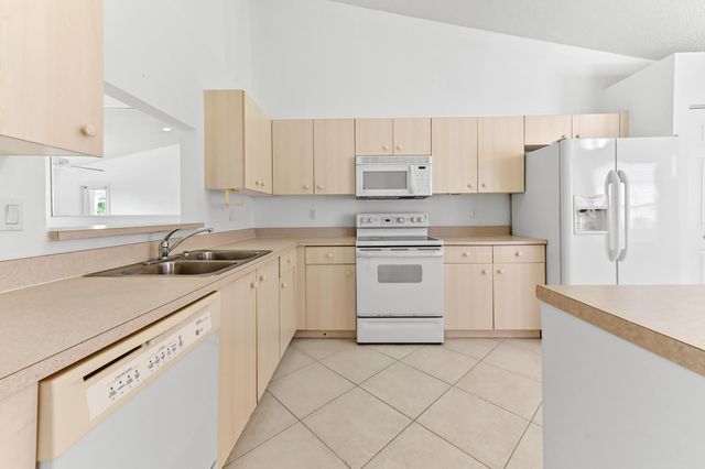 6069 Heliconia Road, Delray Beach, FL 33484