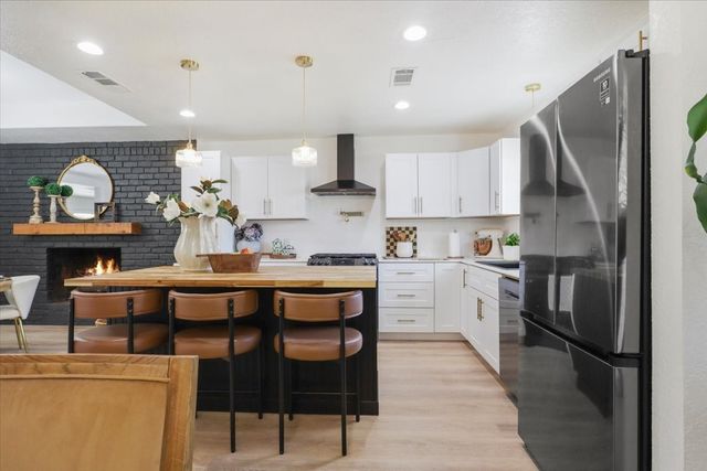 7332 Deville Drive, North Richland Hills, TX 76180