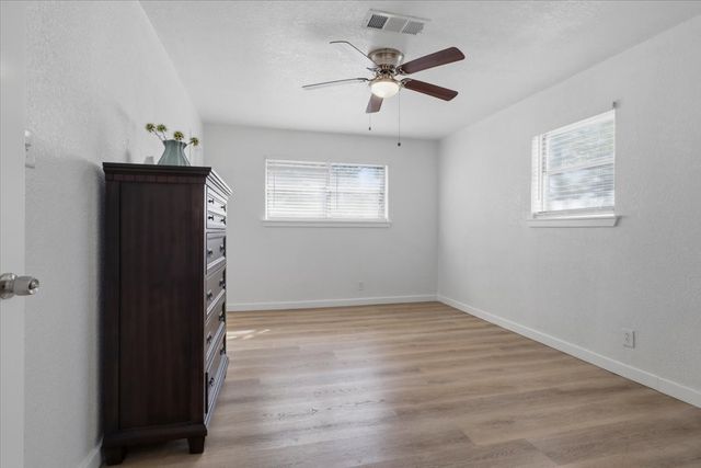 7332 Deville Drive, North Richland Hills, TX 76180