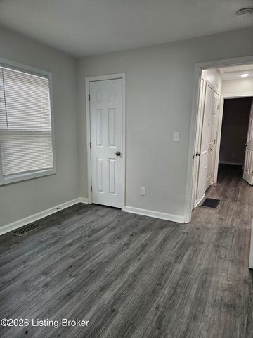 116 N 38th St, Louisville, KY 40212