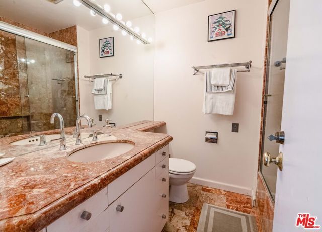 100 S Doheny Drive 711, Los Angeles, CA 90048