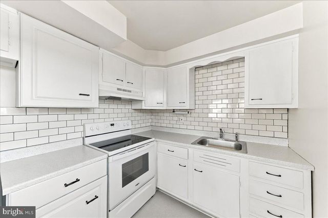 774 BURMONT RD, Drexel Hill, PA 19026