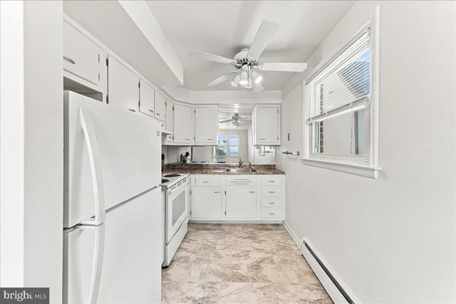 774 BURMONT RD, Drexel Hill, PA 19026