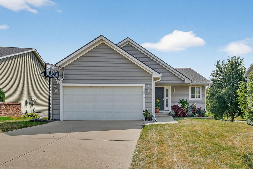 14612 Westbrook Drive, Urbandale, IA 50323