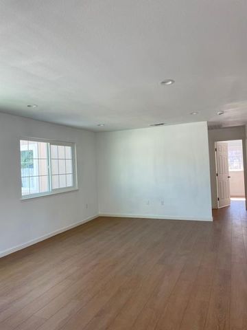 1926 Shameran St, Stockton, CA 95210