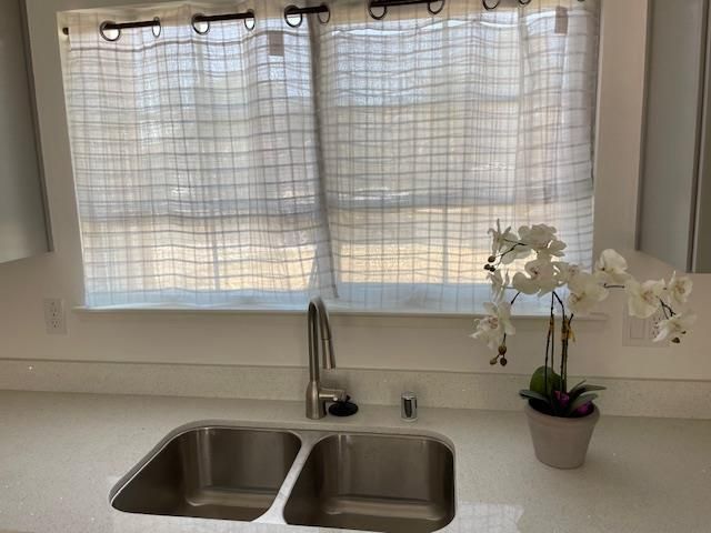 1926 Shameran St, Stockton, CA 95210