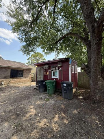 16210 Lazy Ridge Road, Houston, TX 77053