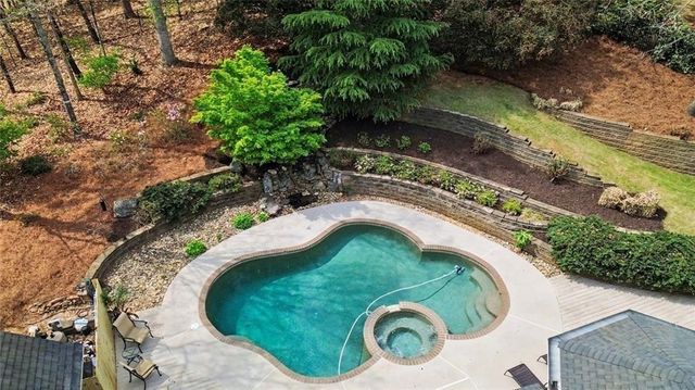 810 Buttercup Trace, Alpharetta, GA 30022