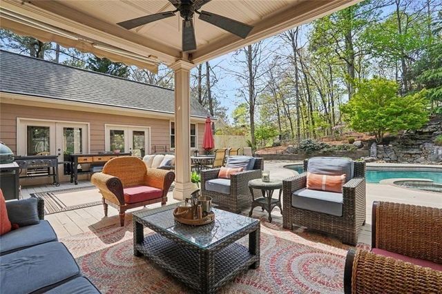 810 Buttercup Trace, Alpharetta, GA 30022