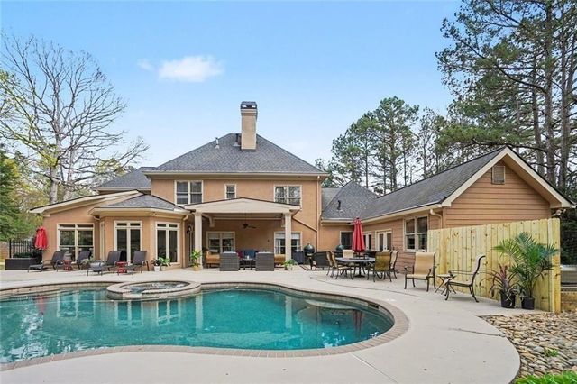 810 Buttercup Trace, Alpharetta, GA 30022