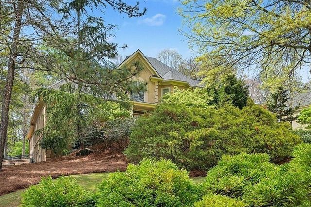 810 Buttercup Trace, Alpharetta, GA 30022