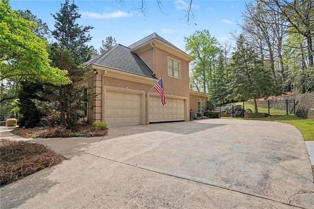 810 Buttercup Trace, Alpharetta, GA 30022
