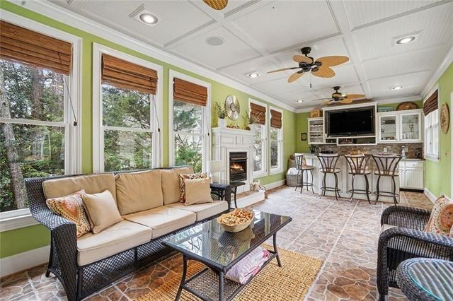 810 Buttercup Trace, Alpharetta, GA 30022