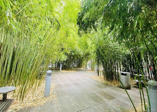 40-22 College Point Boulevard 15G, Flushing, NY 11354