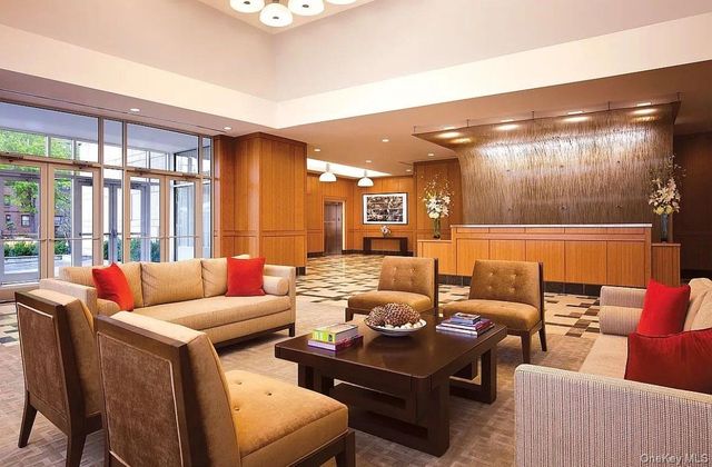 40-22 College Point Boulevard 15G, Flushing, NY 11354